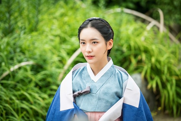 Rookie Historian Goo Hae Ryung/ Foto : Soompi Rookie Historian Goo Hae Ryung/ Foto : Soompi