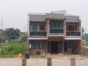 Ternyata Rumah yang Masih Berdiri Dekat Stasiun LRT Cikunir 2 Mau Diubah Jadi Ini