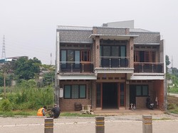 Ternyata Rumah yang Masih Berdiri Dekat Stasiun LRT Cikunir 2 Mau Diubah Jadi Ini