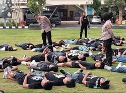 Terciduk Pesta Miras, 30 Suporter Gagal Nonton PSS Vs Persita di Solo