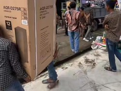 Pernikahan Viral, Pengantin di Pati Bawa Kulkas Hingga Kasur untuk Seserahan