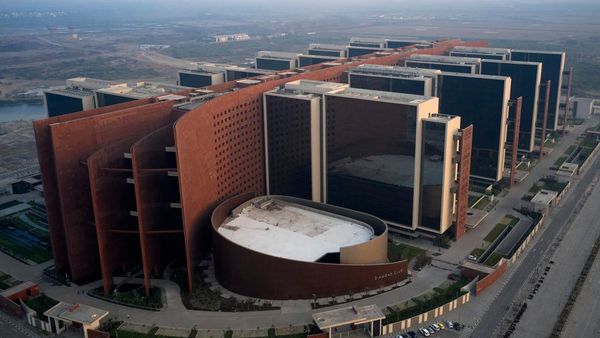 Kalahkan Pentagon, Ini Dia Gedung Perkantoran Terbesar di Dunia
