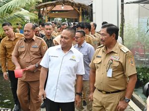 Tekan Inflasi di Kebumen, Pj Gubernur Jateng Beri Bantuan Rp 107 M Tekan Inflasi di Kebumen, Pj Gubernur Jateng Beri Bantuan Rp 107 M