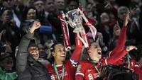 Liverpool juarai Carabao Cup dan masih jaga asa kans menangi Liga Inggris serta Piala FA. Satu sosok penting dalam tim adalah Virgil van Dijk (AP)