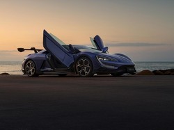 Momen Mobil Hantu BYD Balapan Tanpa Ada Sopirnya