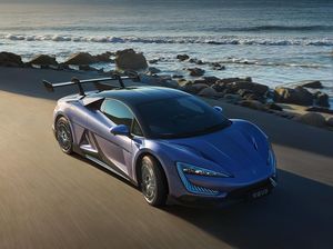 BYD Indonesia Bakal Bawa Supercar Listrik yang Bikin iShowSpeed Tergila-gila BYD Indonesia Bakal Bawa Supercar Listrik yang Bikin iShowSpeed Tergila-gila