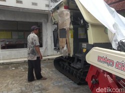 Kelompok Tani Subang Ngaku Dipalak Rp 25 Juta untuk Mesin Panen Padi