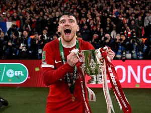 Bayern Incar Robertson untuk Gantikan Alphonso Davies Bayern Incar Robertson untuk Gantikan Alphonso Davies