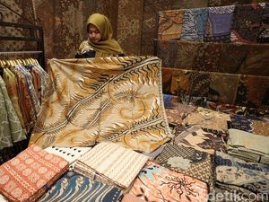 Berburu Beragam Produk UMKM di Inacraft 2024