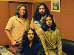 Black Horses Rilis Sweet Little Sugar, Nuansa Rock American 70s Nan Romantis