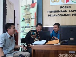 Sehari 2 Caleg Banyuwangi Laporkan Dugaan Pencurian-Penggelembungan Suara