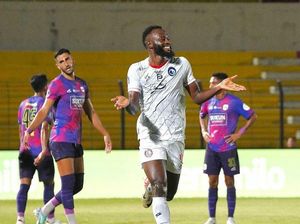 Bali United Jawab Rumor Merapatnya Striker Arema FC Charles Lokolingoy Bali United Jawab Rumor Merapatnya Striker Arema FC Charles Lokolingoy