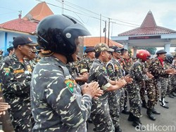 Banser Desak Pj Bupati Pasuruan Minta Maaf Buntut Wajah Gus Irsyad Dicoret