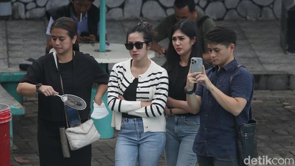 Ekspresi Tamara Tyasmara saat Rekonstruksi Kematian Dante