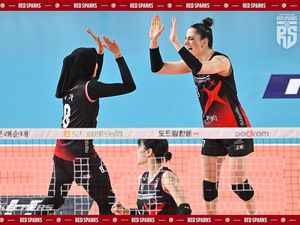 Karena Megawati Tidak Bersinar Sendirian Karena Megawati Tidak Bersinar Sendirian