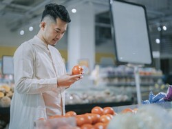 Ngakak! Begini Jadinya Kalau Suami Diminta Istri Belanja di Pasar