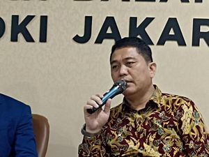 Apjatel Dukung Pemprov DKI Potong Kabel Ilegal Semrawut di Udara Apjatel Dukung Pemprov DKI Potong Kabel Ilegal Semrawut di Udara