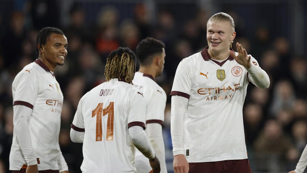 Manchester City menang 6-2 atas Luton Town di Piala FA, Erling Haaland memborong lima gol (Foto: Action Images via Reuters/Peter Cziborra)