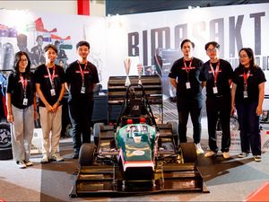 Keren! Mobil Buatan Mahasiswa UGM dan UI Raih Penghargaan di Eropa Keren! Mobil Buatan Mahasiswa UGM dan UI Raih Penghargaan di Eropa