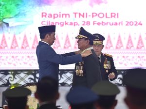 Prabowo Dapat Pangkat Jenderal Kehormatan Bintang 4, Begini Urutan Pangkat di TNI Prabowo Dapat Pangkat Jenderal Kehormatan Bintang 4, Begini Urutan Pangkat di TNI