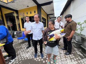 Gelar Operasi Pasar, Polisi Kota Kediri Sediakan 30 Ton Beras Murah Gelar Operasi Pasar, Polisi Kota Kediri Sediakan 30 Ton Beras Murah
