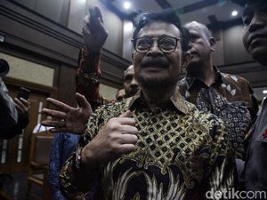 Saksi Ungkap Kementan Beri Fasilitas Mobil ke Cucu SYL Selama 3 Tahun Saksi Ungkap Kementan Beri Fasilitas Mobil ke Cucu SYL Selama 3 Tahun