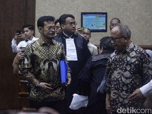 SYL Minta Penahanan Ditangguhkan: Paru-paru Tinggal Separuh