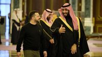 Potret Presiden Ukraina Zelensky Bertemu Putra Mahkota Arab Saudi