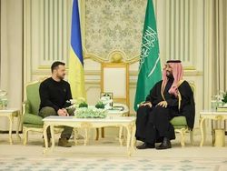 Zelensky Bertemu Putra Mahkota Saudi, Bahas Prospek Perdamaian