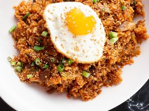 Resep Nasi Goreng Korea Super Pedas, Sarapan Penambah Selera Resep Nasi Goreng Korea Super Pedas, Sarapan Penambah Selera