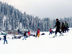 Potret Resor Ski Tertinggi di Dunia dari Asia Telah Dihujani Salju Potret Resor Ski Tertinggi di Dunia dari Asia Telah Dihujani Salju