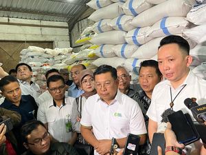 Bapanas-Polda Metro Cek Stok Beras di Pasar Induk Beras Cipinang