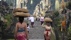 Suasana Perayaan Galungan di Desa Penglipuran Bali