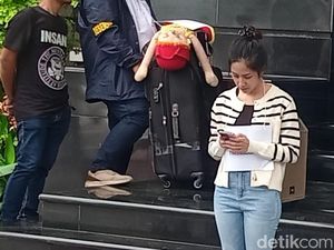 Air Mata Tamara Tyasmara Saat Reka Ulang Kekasih Tenggelamkan Dante