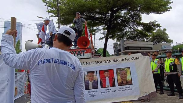 Aksi Massa Desak Bongkar Skandal Tambang Terbesar di Indonesia