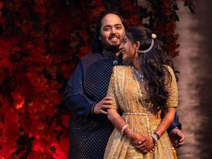 Anak Orang Terkaya Asia Gelar Pesta Pre-wedding Kedua di Cruise Mewah