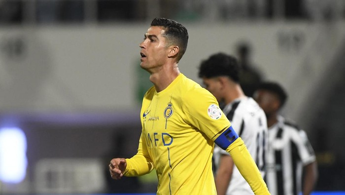 Soccer Football - Saudi Pro League - Al Shabab v Al Nassr - Prince Faisal bin Fahd Stadium, Riyadh, Saudi Arabia - February 25, 2024 Al Nassrs Cristiano Ronaldo reacts REUTERS/Stringer