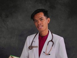 Cita-cita Mulia Ikhwan Jadi Dokter Unusa demi Pemerataan Kesehatan di NTT