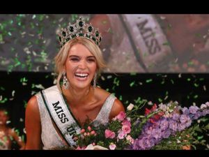 Kisah Wanita Dulu Glamour Sebagai Miss Universe Kini Pilih Jadi Supir Truk Kisah Wanita Dulu Glamour Sebagai Miss Universe Kini Pilih Jadi Supir Truk