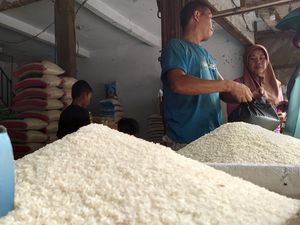 Gara-gara Harga Beras Meroket, Inflasi Melonjak-Makan di Warteg Mahal