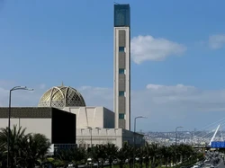 Masjid Terbesar ke-3 setelah Masjidil Haram dan Nabawi Diresmikan di Aljazair