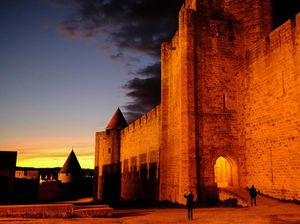 Menjelajah Benteng Abad Pertengahan di Prancis