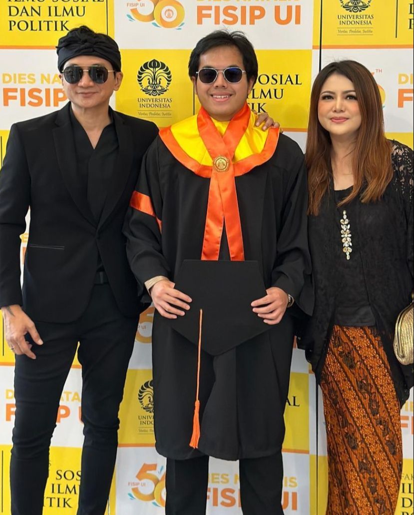 Momen Wisuda Salva Anak Wishnutama