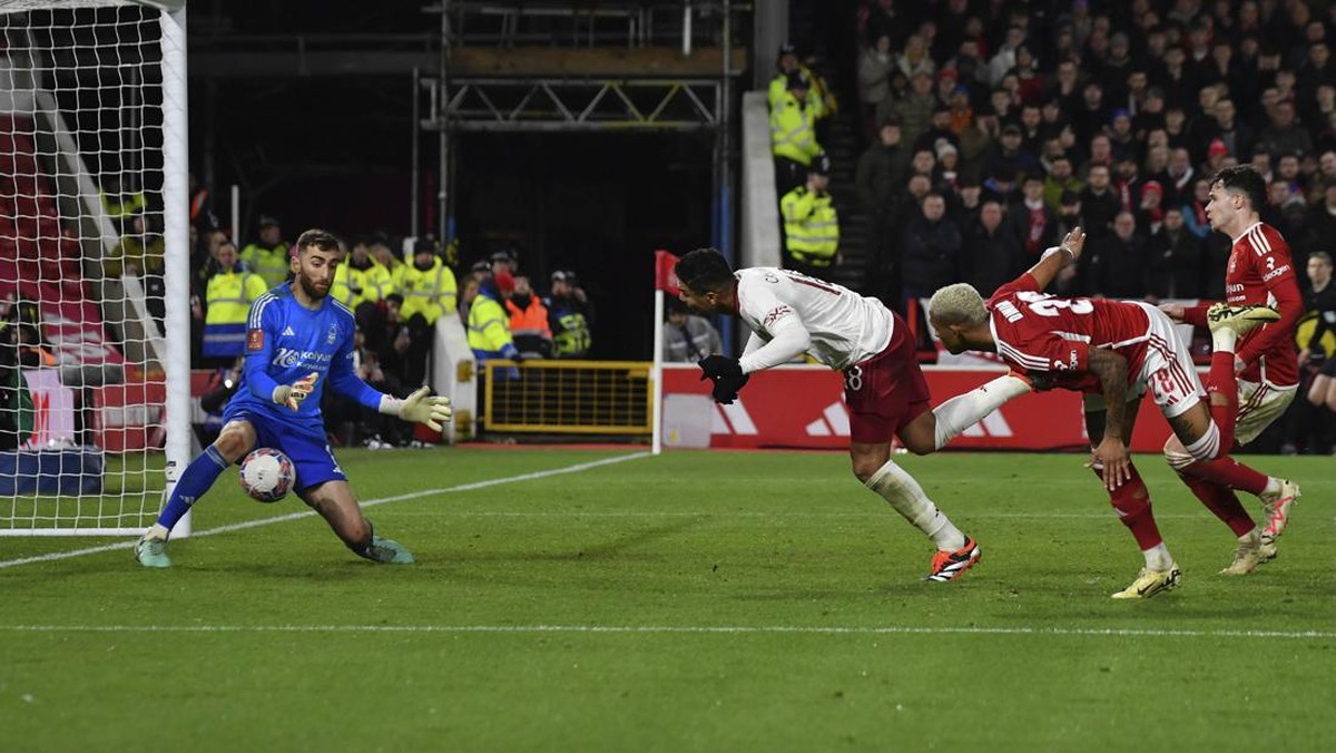 MU menang berkat gol Casemiro. Foto: AP/Rui Vieira