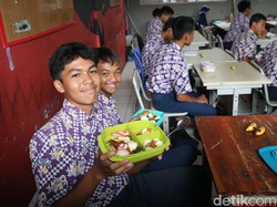 Airlangga Turun Gunung Simulasi Program Makan Siang Gratis, Ini Alasannya