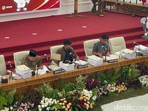 KPU Lanjutkan Rekapitulasi Suara Nasional Pemilu 2024 di Panel A KPU Lanjutkan Rekapitulasi Suara Nasional Pemilu 2024 di Panel A