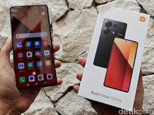 Unboxing Redmi Note 13 Pro 4G, HP Xiaomi Terbaru Harga Rp 3 Jutaan Unboxing Redmi Note 13 Pro 4G, HP Xiaomi Terbaru Harga Rp 3 Jutaan