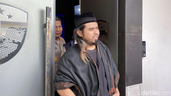Gus Samsudin Diperiksa Polda Jatim Terkait Viral Pengajian Boleh Tukar Pasangan