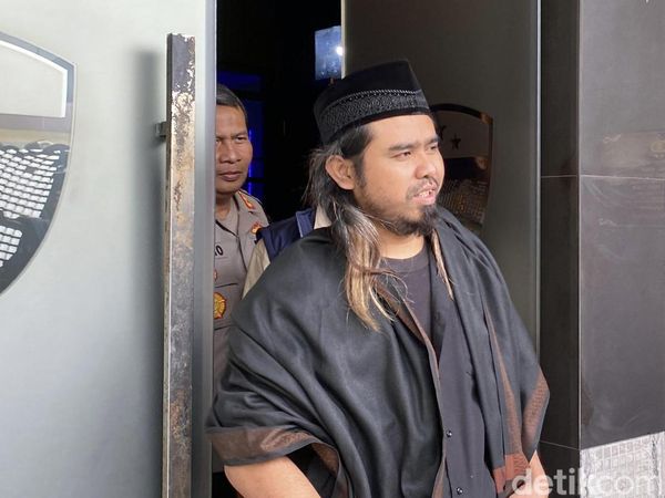 Gus Samsudin Diperiksa Polda Jatim Terkait Viral Pengajian Boleh Tukar Pasangan