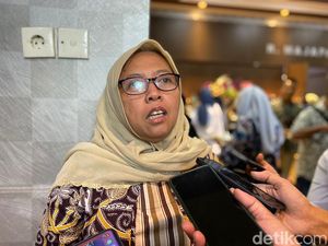 Pengusaha Periklanan Tolak Kenaikan Pajak Reklame Surabaya yang Mencekik Pengusaha Periklanan Tolak Kenaikan Pajak Reklame Surabaya yang Mencekik